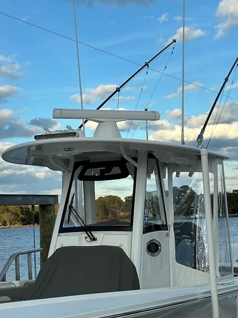 Slide: The Image of Regulator Marine 28 FS 2024 - 26