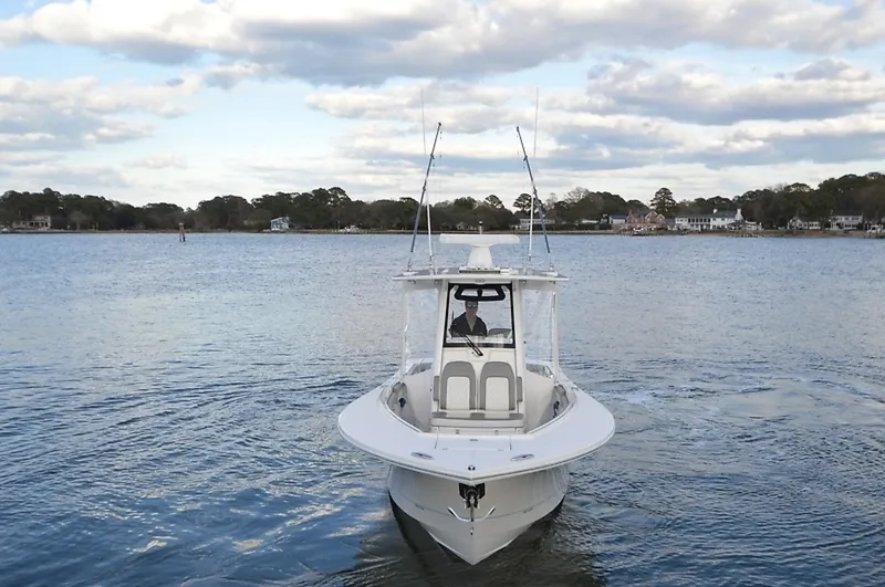 Slide: The Image of Regulator Marine 28 FS 2024 - 4