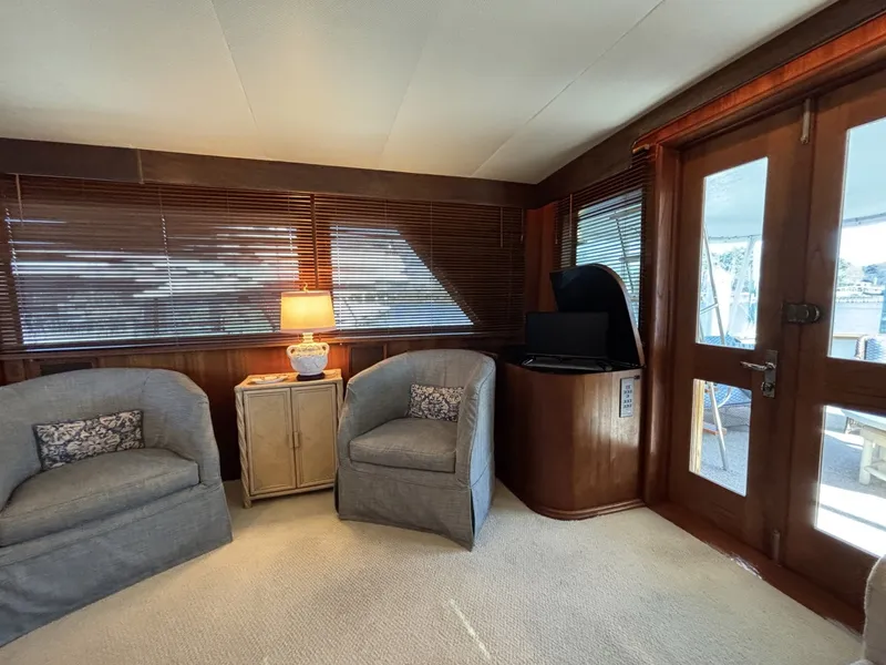 Slide: The Image of Hatteras Motor Yacht 1979 - 10