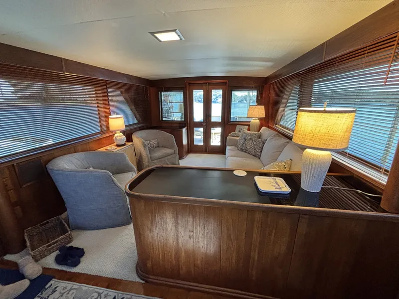 Slide: The Image of Hatteras Motor Yacht 1979 - 14