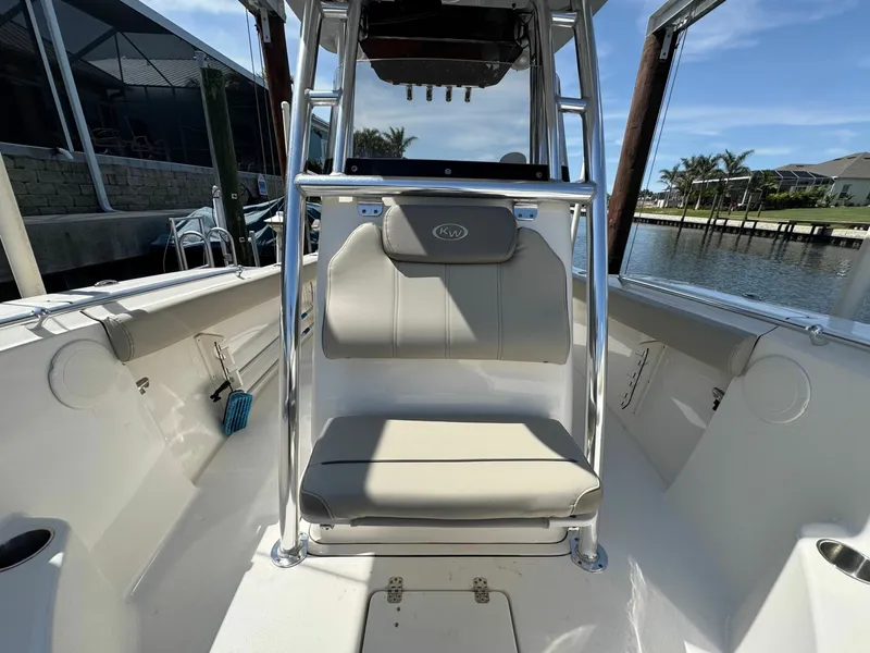 Slide: The Image of Key West 244 Center Console 2022 - 30