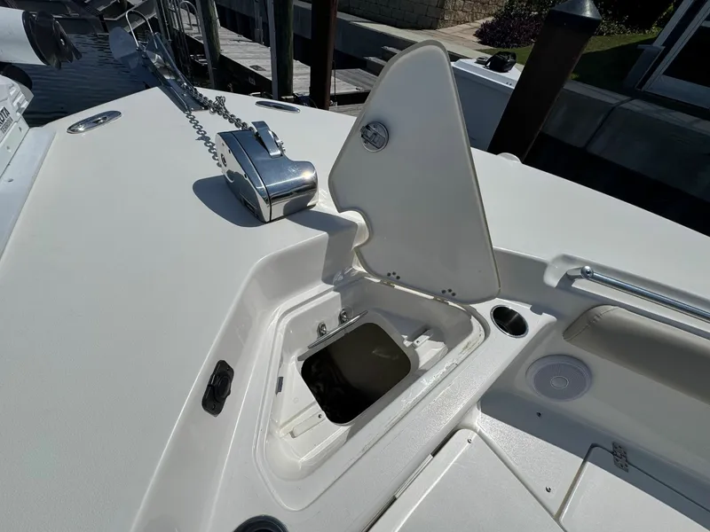 Slide: The Image of Key West 244 Center Console 2022 - 33