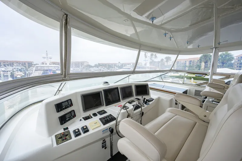 Slide: The Image of Hatteras 80 Motor Yacht 2013 - 55