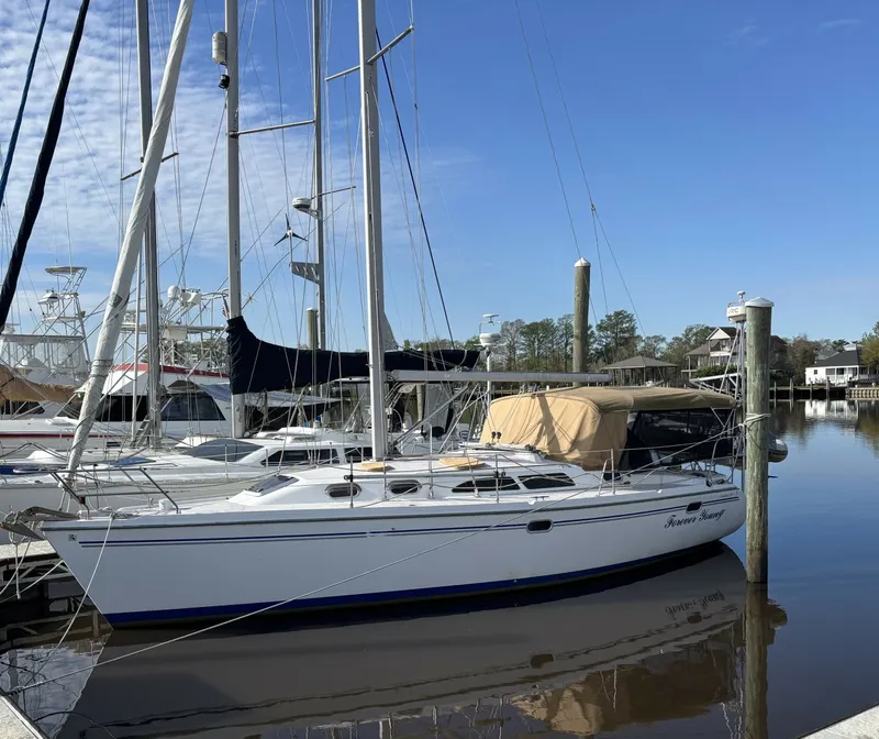 The Image of Catalina 350 2003 - 0