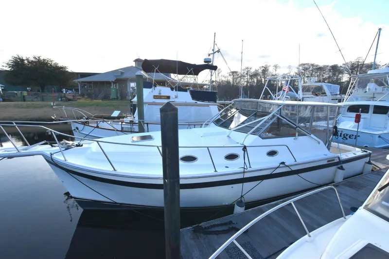 The Image of Luhrs Alura 1987 - 0