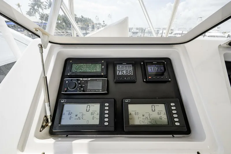 Slide: The Image of Viking 48 Convertible 2003 - 10