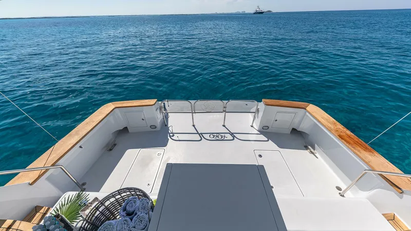 Slide: The Image of Broward Raised Pilothouse 1997 - 23