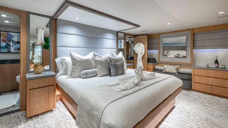 Slide: The Image of Broward Raised Pilothouse 1997 - 33