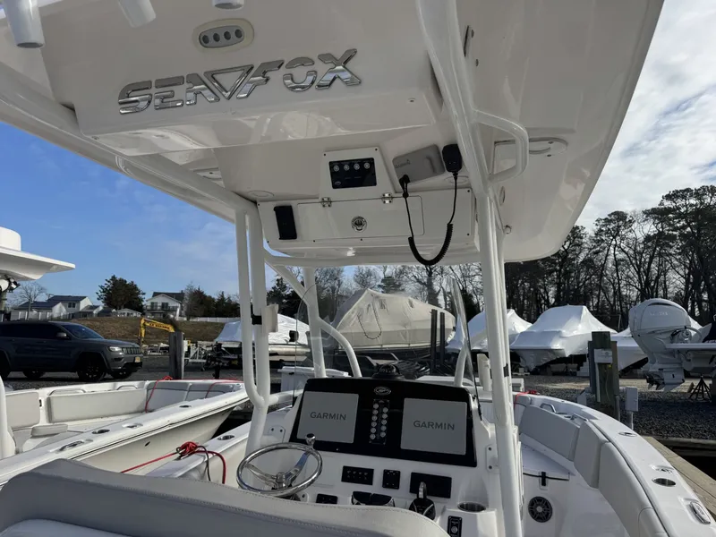 Slide: The Image of Sea Fox 268 Commander 2023 - 5