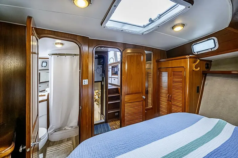 Slide: The Image of Gulfstar 44 Motor Yacht 1985 - 29
