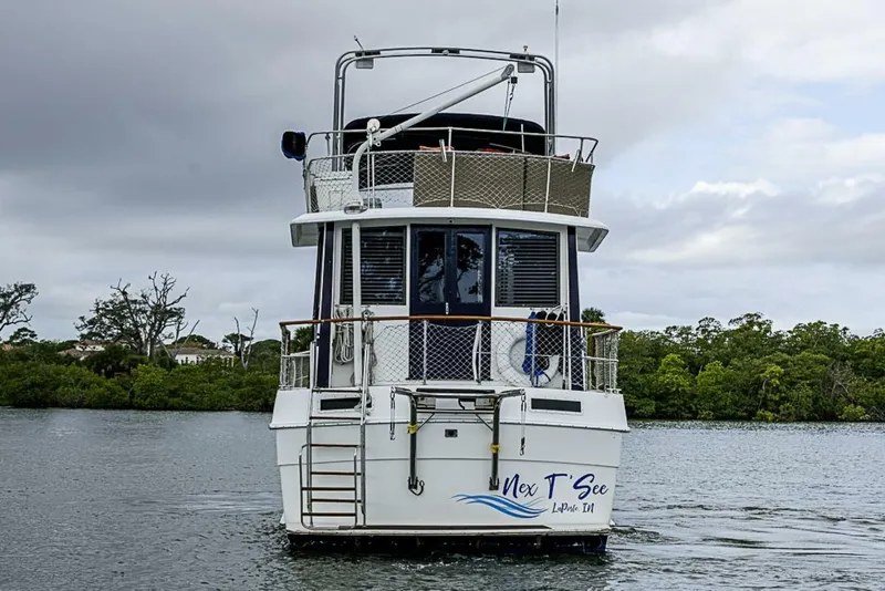 Slide: The Image of Gulfstar 44 Motor Yacht 1985 - 3