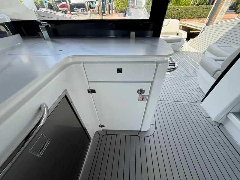 Slide: The Image of Cruisers 50 GLS 2024 - 16