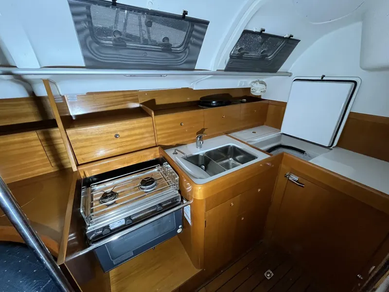 Slide: The Image of Beneteau First 42s7 1999 - 13