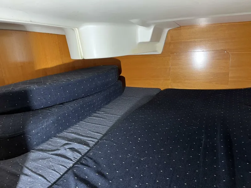 Slide: The Image of Beneteau First 42s7 1999 - 18