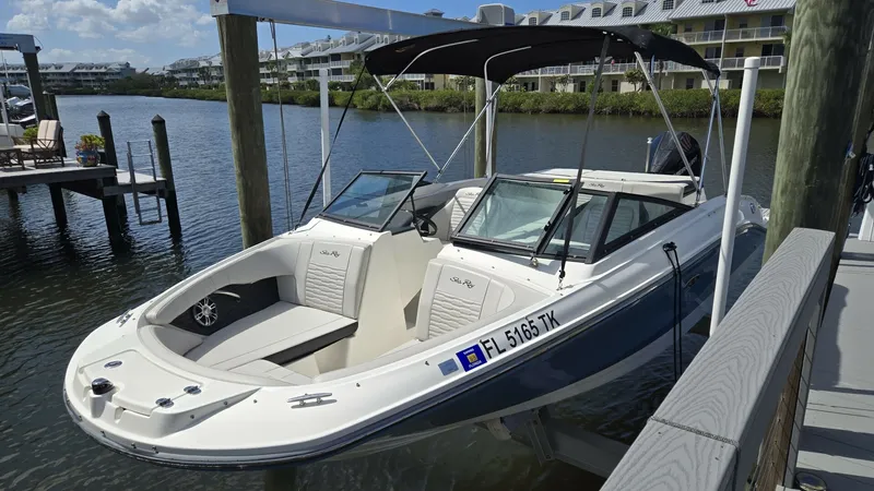 The Image of Sea Ray SPX 210 OB 2023 - 0