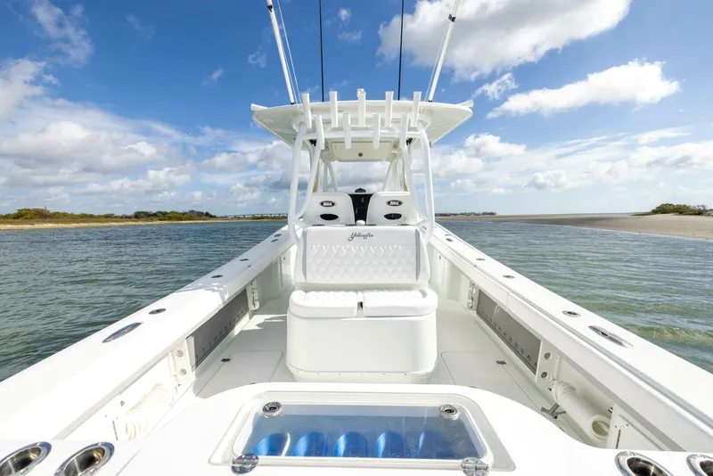 Slide: The Image of Yellowfin 32 Offshore 2014 - 22