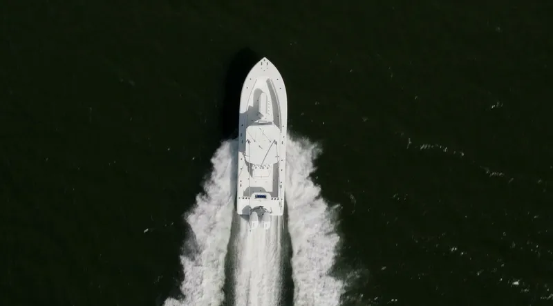 Slide: The Image of Yellowfin 32 Offshore 2014 - 5