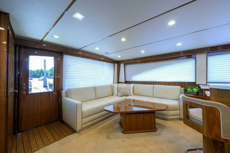 Slide: The Image of Viking 72 Convertible 2020 - 3