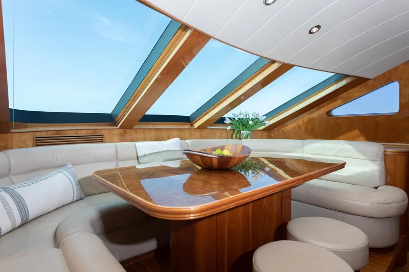 Slide: The Image of Horizon Elegance 82 2007 - 11