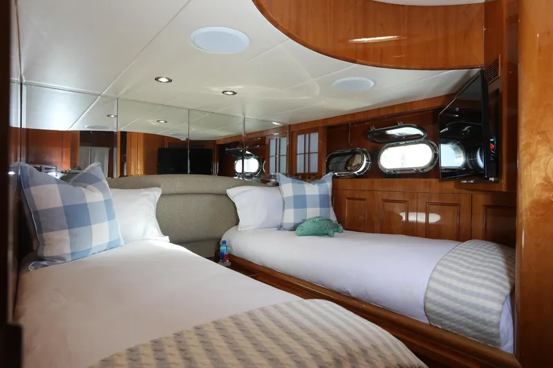 Slide: The Image of Horizon Elegance 82 2007 - 21
