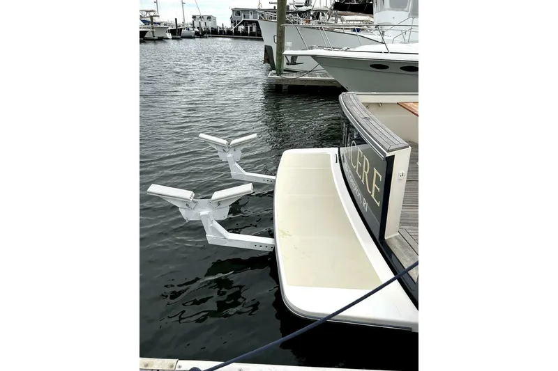 Slide: The Image of Sabre 38 Hard Top Express 2006 - 19