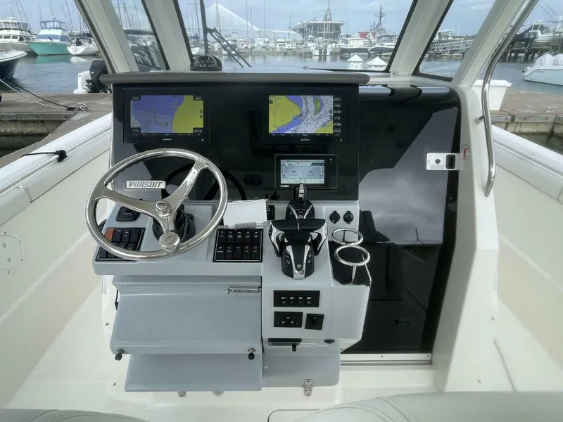 Slide: The Image of Pursuit S 328 Sport 2021 - 10