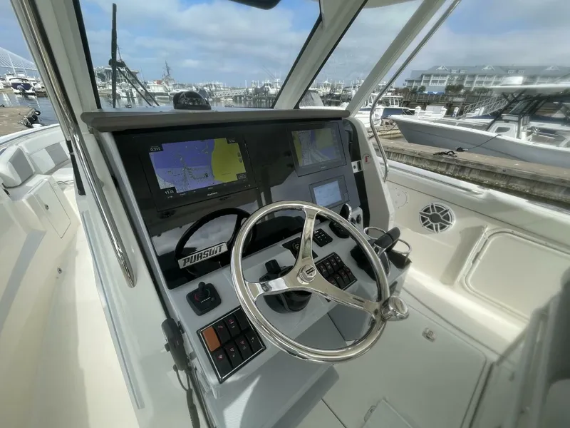 Slide: The Image of Pursuit S 328 Sport 2021 - 17
