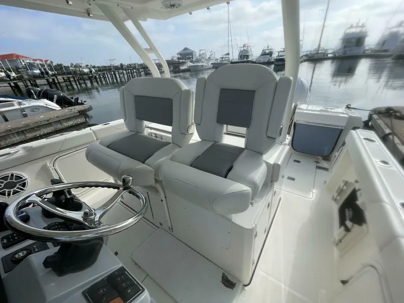Slide: The Image of Pursuit S 328 Sport 2021 - 28