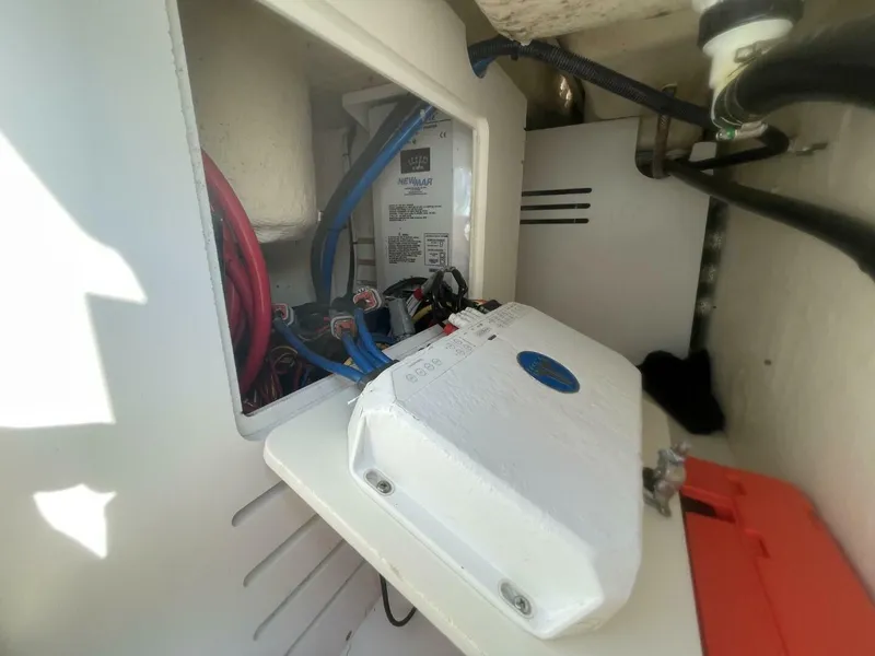 Slide: The Image of Pursuit S 328 Sport 2021 - 33