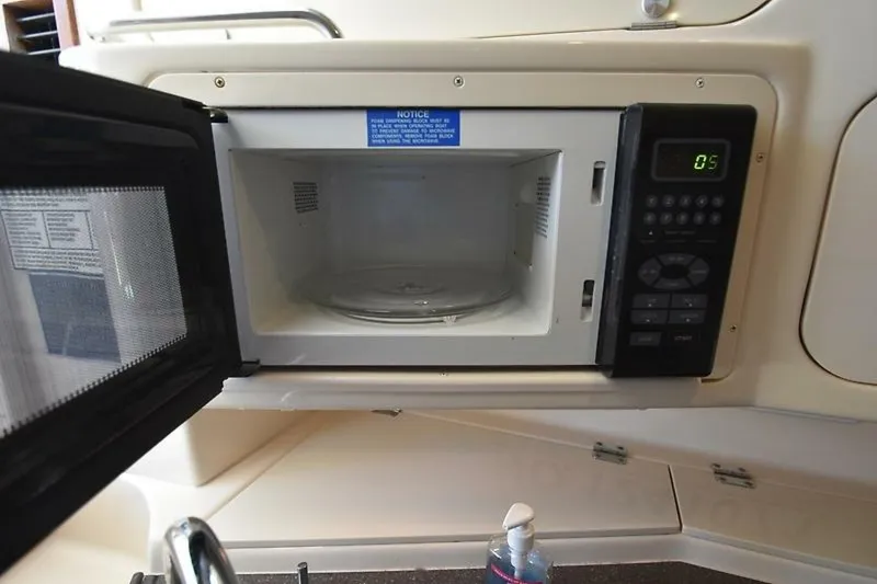Slide: The Image of Grady-White 330 Express 2006 - 50