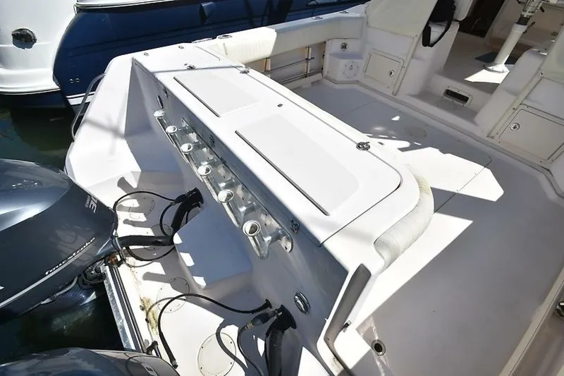 Slide: The Image of Grady-White 330 Express 2006 - 8