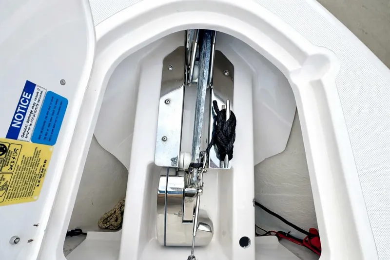 Slide: The Image of Pursuit C 260 Center Console 2017 - 2