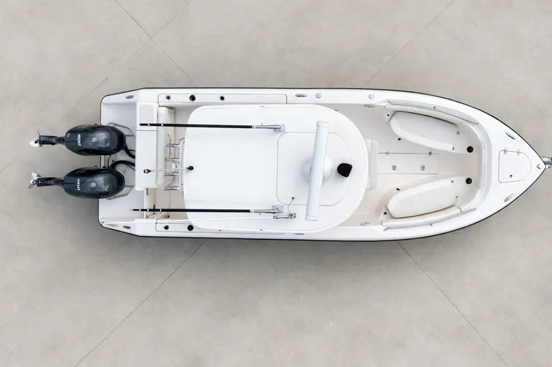 Slide: The Image of Pursuit C 260 Center Console 2017 - 3