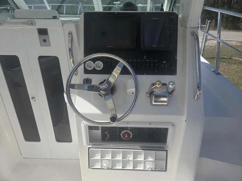 Slide: The Image of True World Marine TE2810 2008 - 30