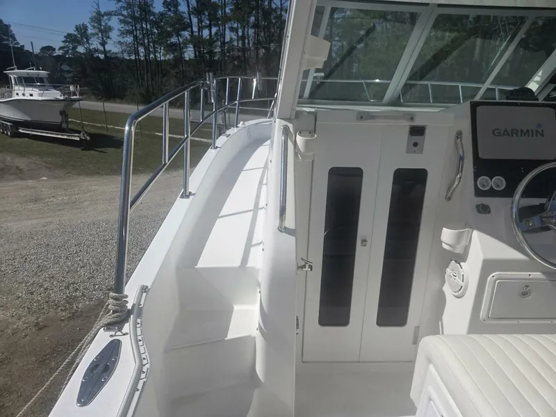 Slide: The Image of True World Marine TE2810 2008 - 37