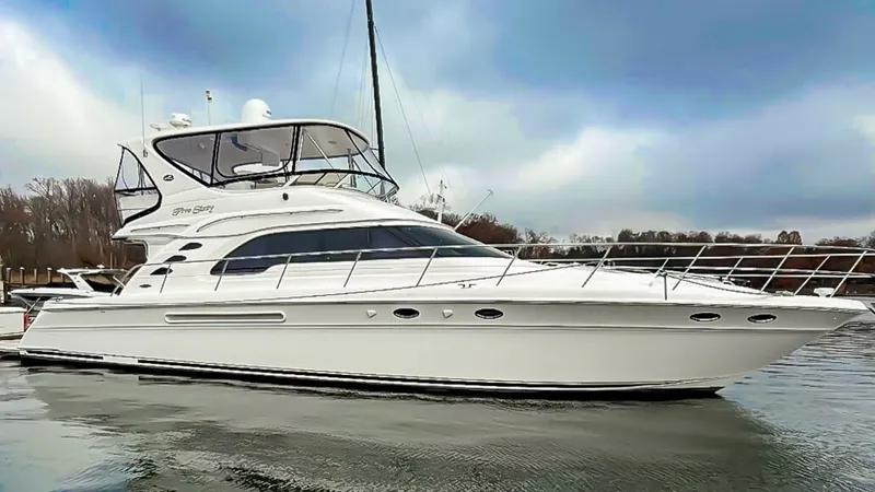 The Image of Sea Ray 560 Sedan Bridge 2002 - 0