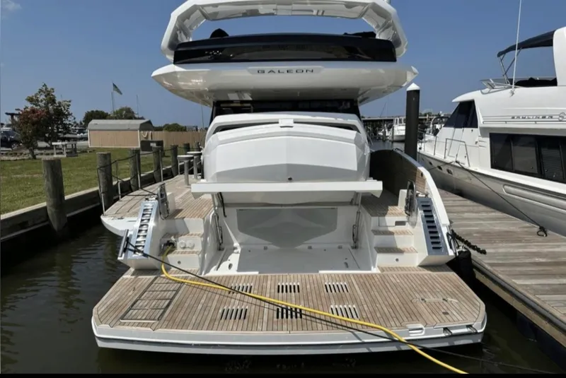 Slide: The Image of Galeon 510 SKY 2024 - 10