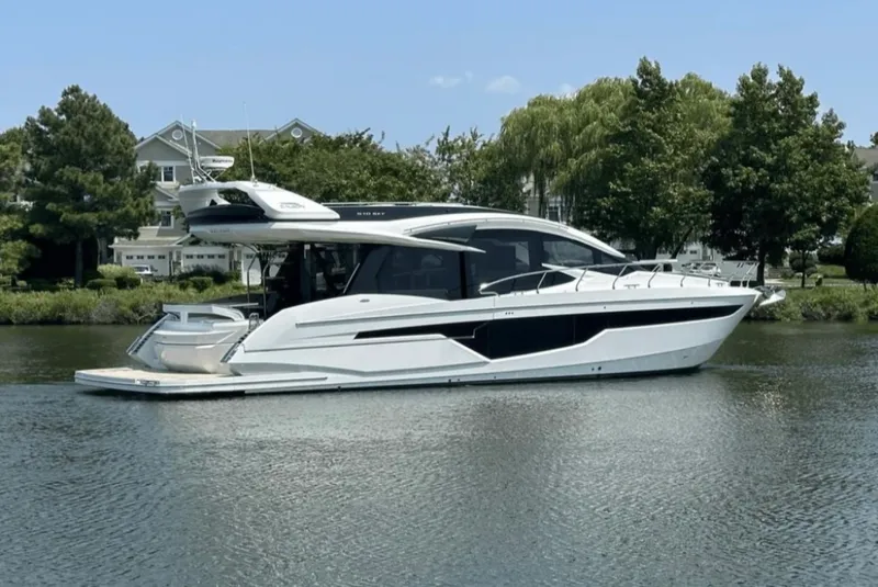 Slide: The Image of Galeon 510 SKY 2024 - 2