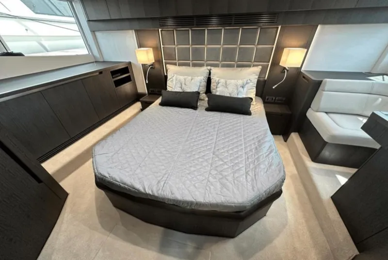 Slide: The Image of Galeon 510 SKY 2024 - 53