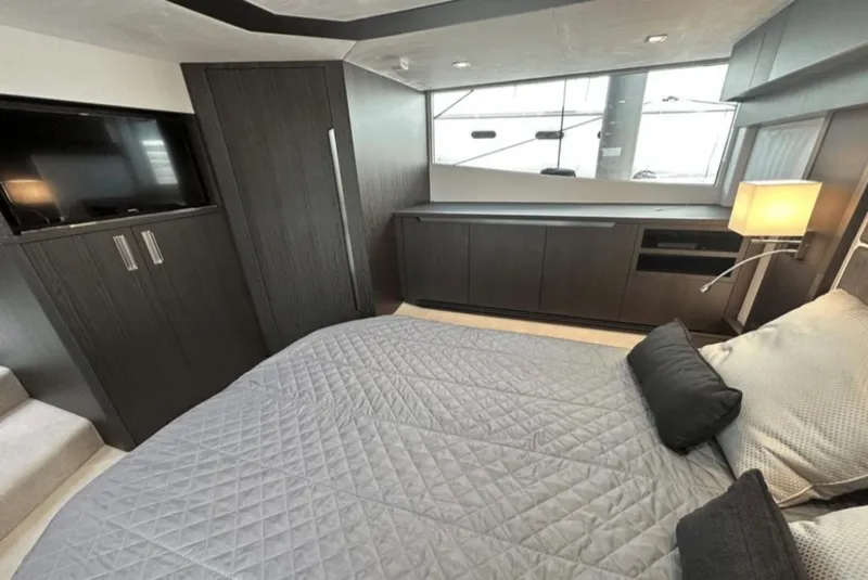 Slide: The Image of Galeon 510 SKY 2024 - 55