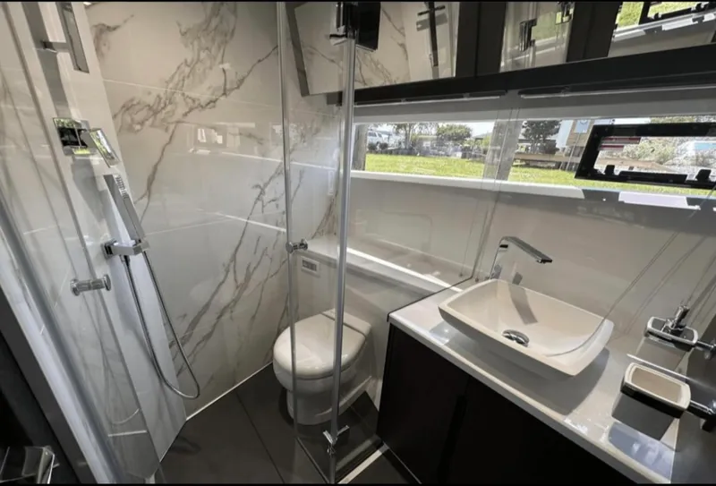 Slide: The Image of Galeon 510 SKY 2024 - 61