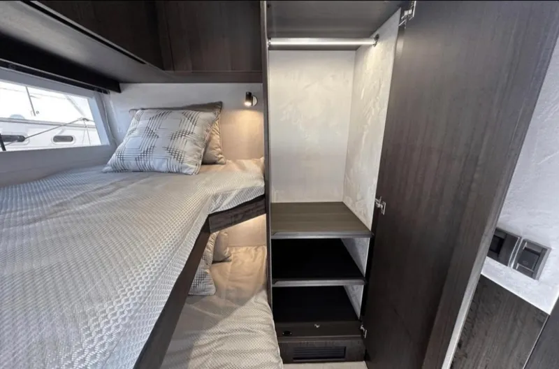 Slide: The Image of Galeon 510 SKY 2024 - 62