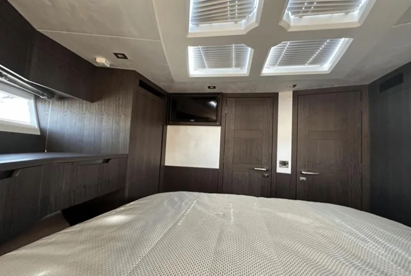 Slide: The Image of Galeon 510 SKY 2024 - 66