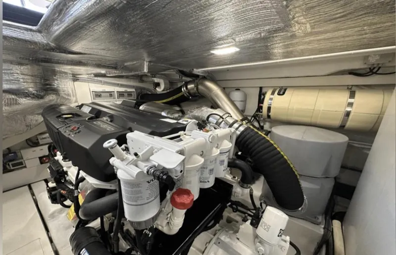 Slide: The Image of Galeon 510 SKY 2024 - 82