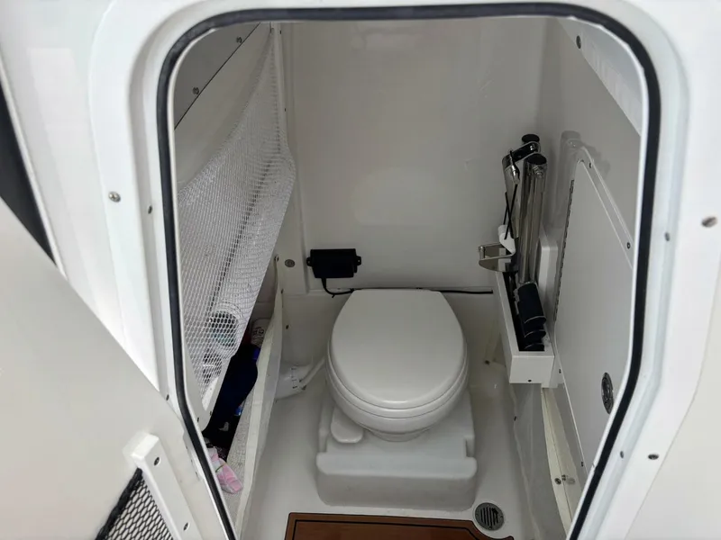 Slide: The Image of Sea Hunt Ultra 275 SE 2022 - 14