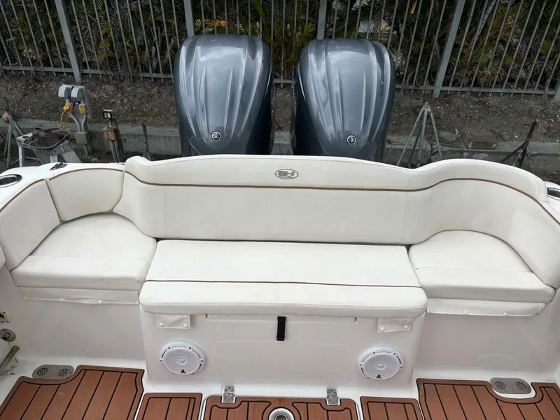Slide: The Image of Sea Hunt Ultra 275 SE 2022 - 18