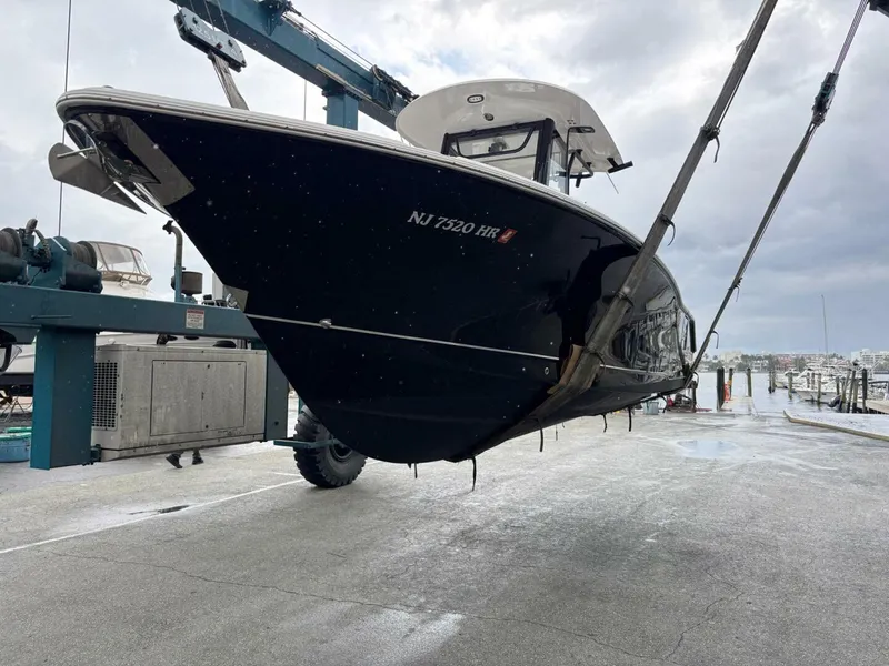Slide: The Image of Sea Hunt Ultra 275 SE 2022 - 5