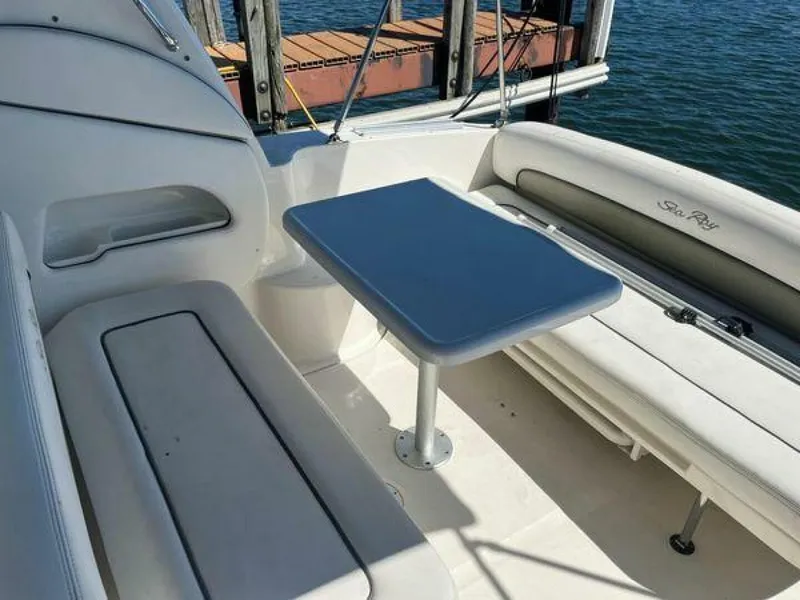 Slide: The Image of Sea Ray Sundancer 2006 - 13