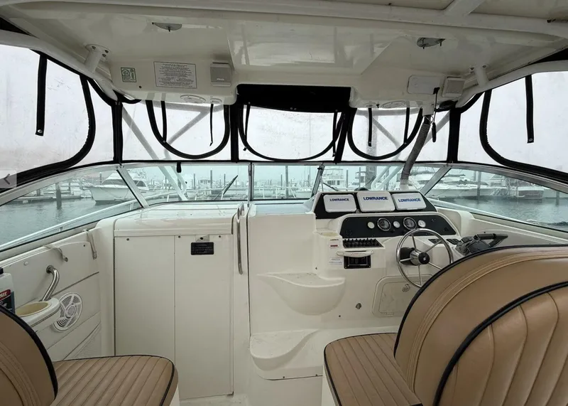 Slide: The Image of Wellcraft 290 Coastal 1999 - 6