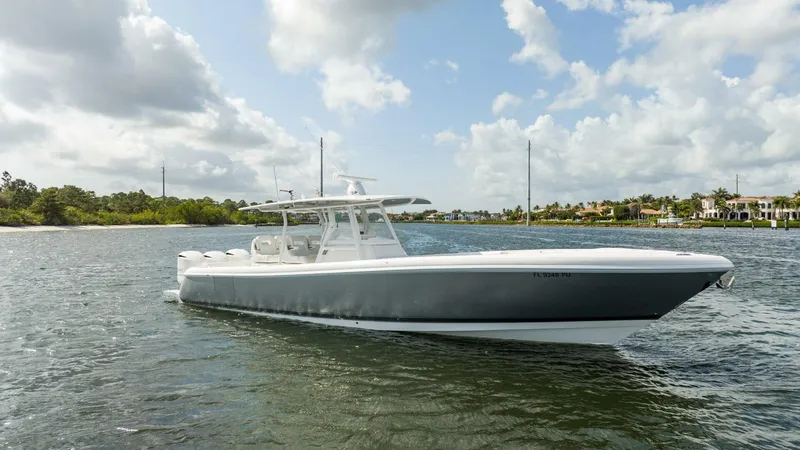 The Image of Intrepid 375 CC 2015 - 0